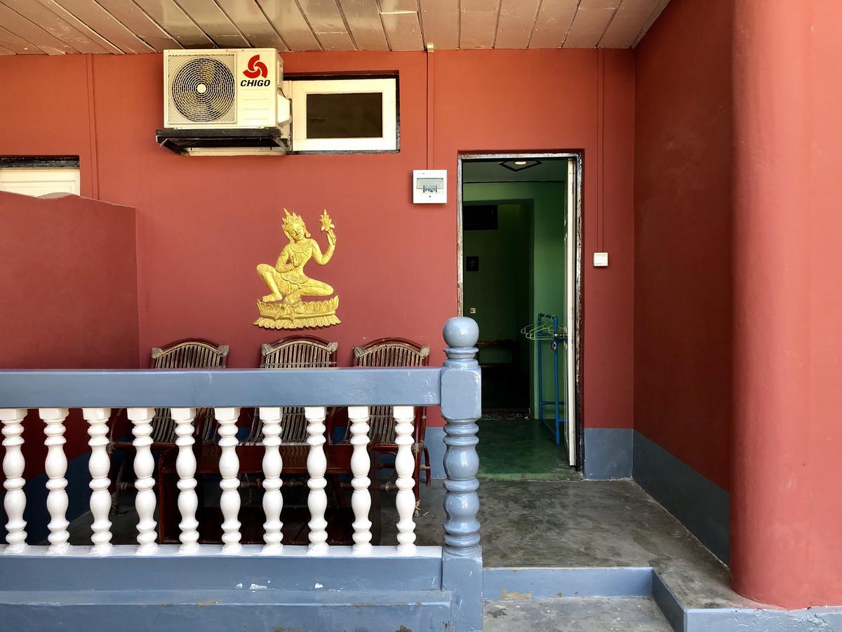 Golden Myanmar Guest House Nyaung-U Extérieur photo