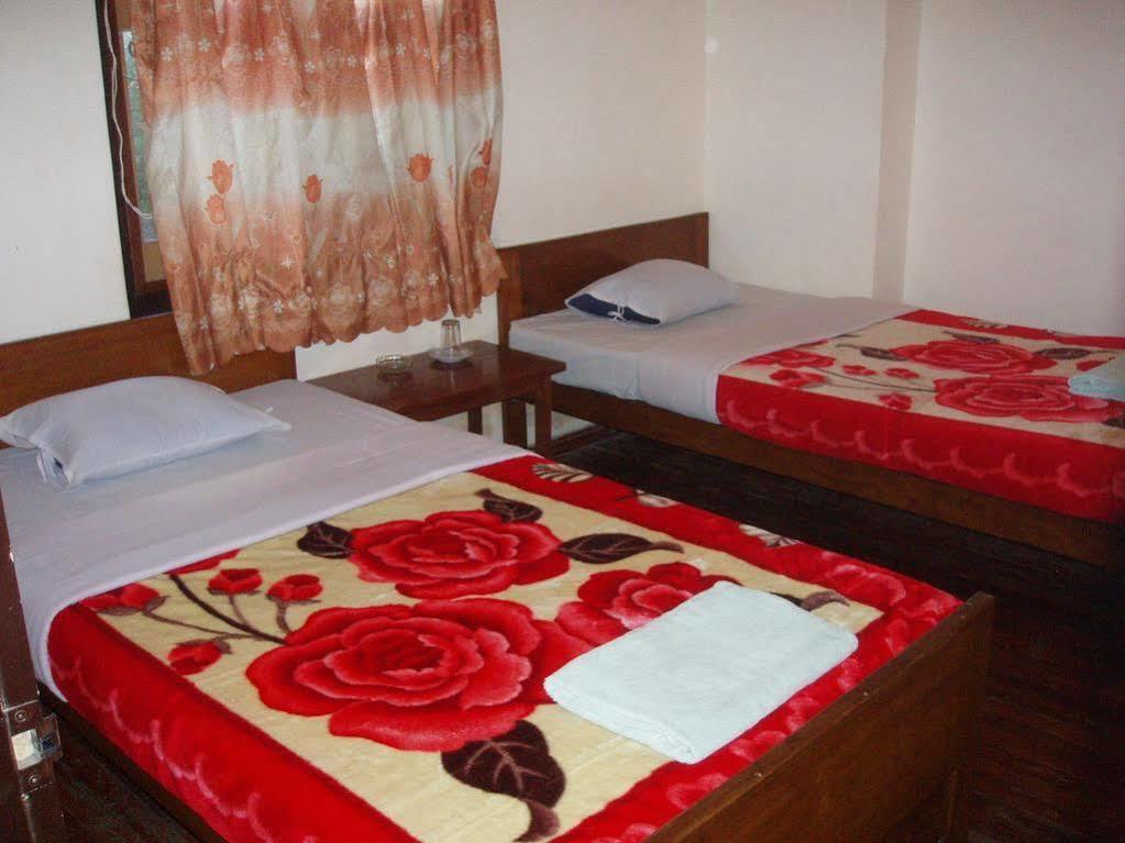 Golden Myanmar Guest House Nyaung-U Extérieur photo